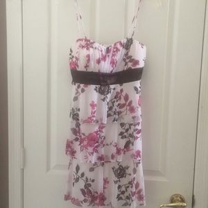 FINAL MARKDOWN Summery junior dress large from sweet storm large